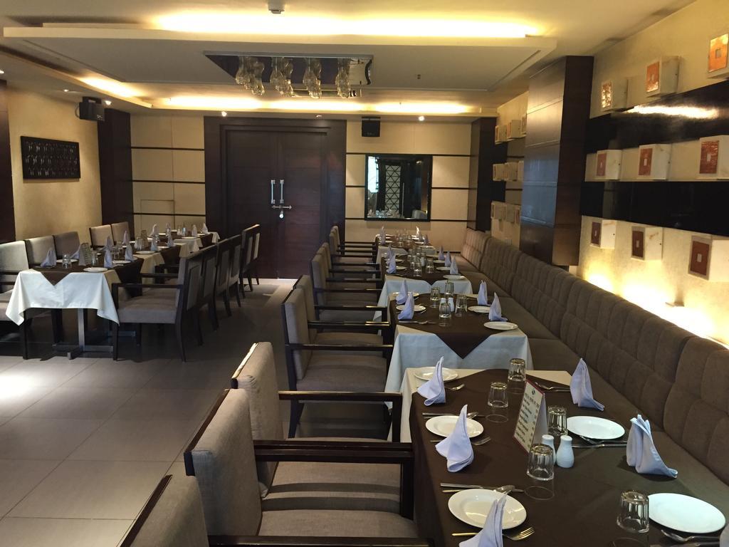 Hotel Caspia Pro Greater Noida Εξωτερικό φωτογραφία