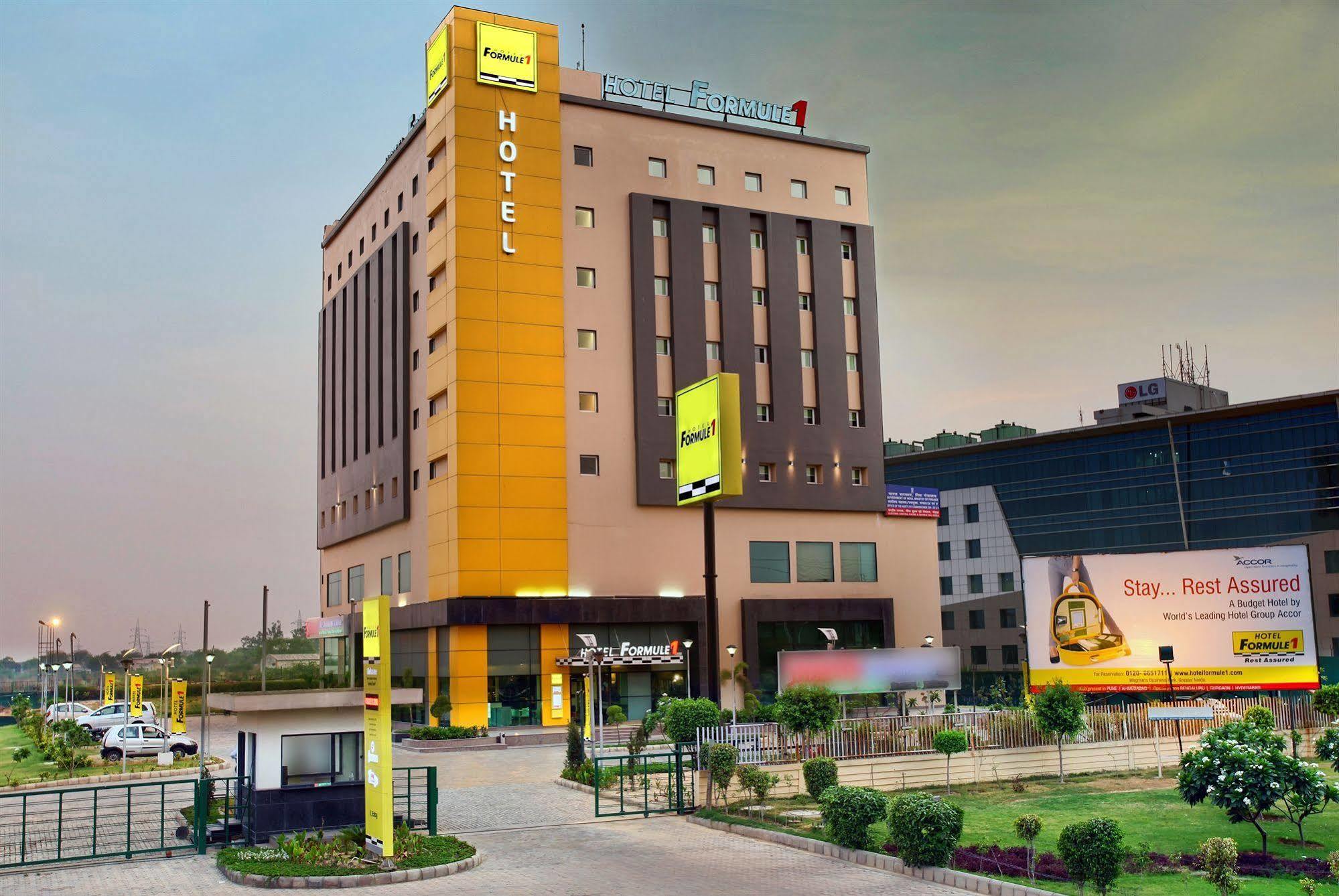 Hotel Caspia Pro Greater Noida Εξωτερικό φωτογραφία